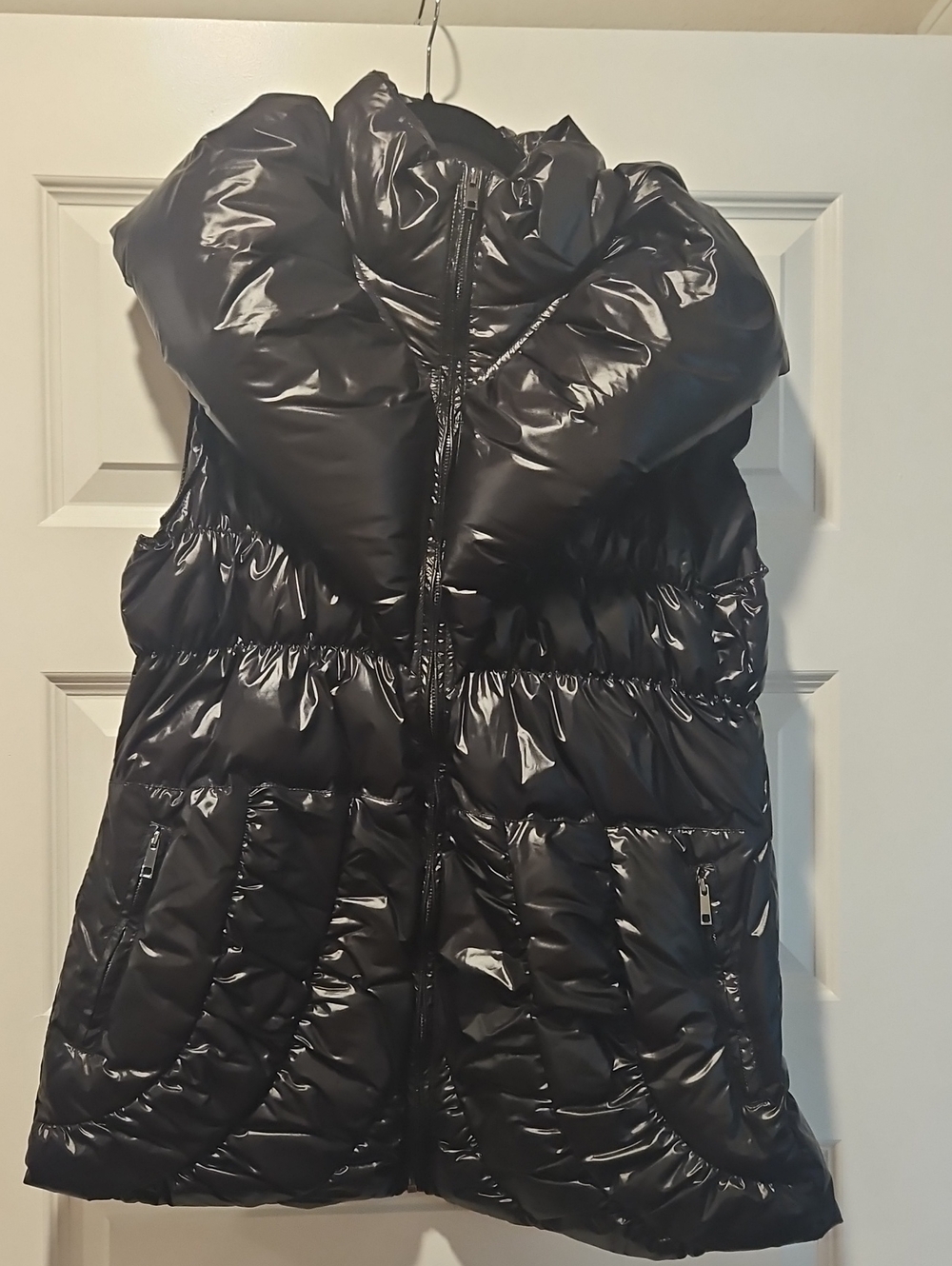 CM 1969 Ciao Milano Shiny Black Womens Puffer Coat with Puffy Collar. NO HOOD